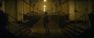 Смертельная зона (Outside the Wire)